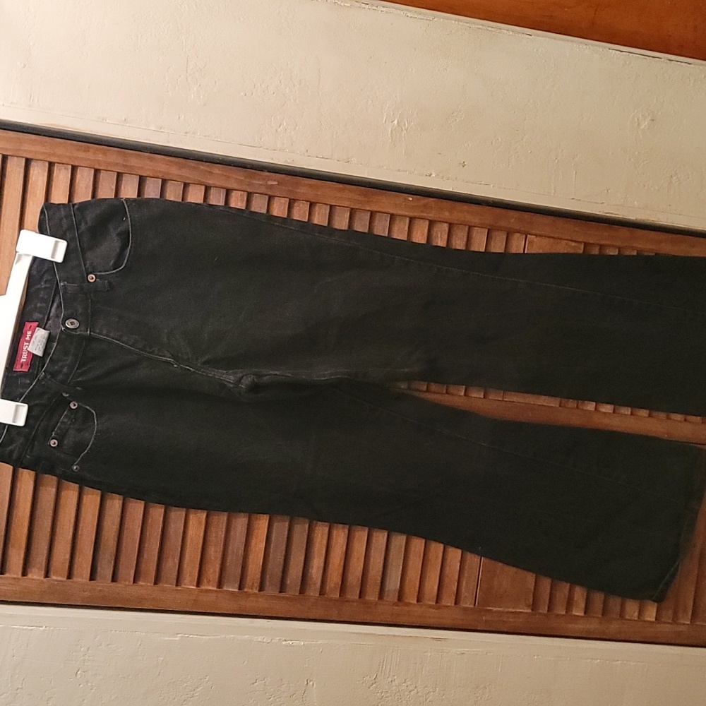 Trust me black jeans